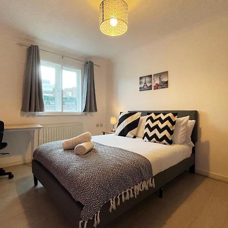 Jessica'S Place At Whitechapel London Exterior photo