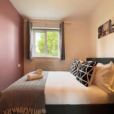 Jessica'S Place At Whitechapel London Exterior photo