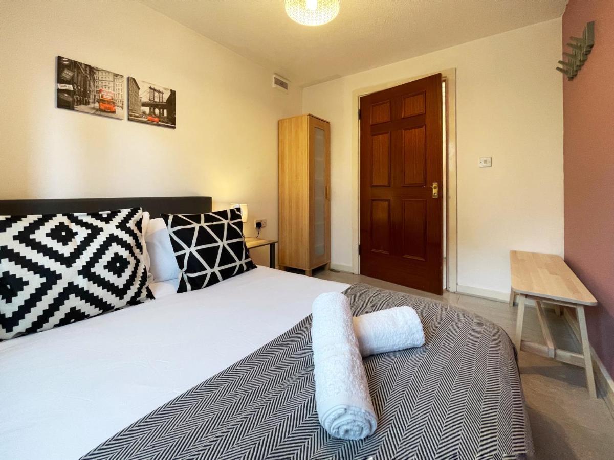 Jessica'S Place At Whitechapel London Exterior photo